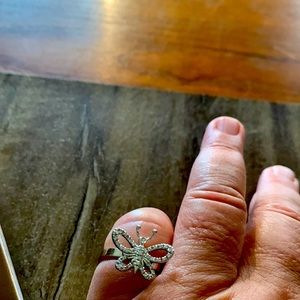 White gold and diamond Gucci fluttering butterfly ring size 7